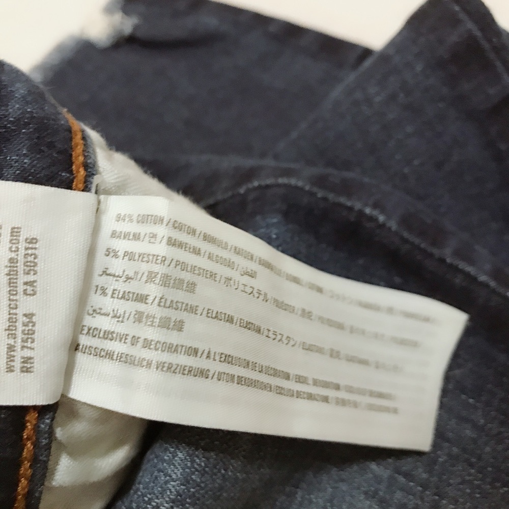 A&F Simone High Rise Ankle Jean - Picture 4 of 4